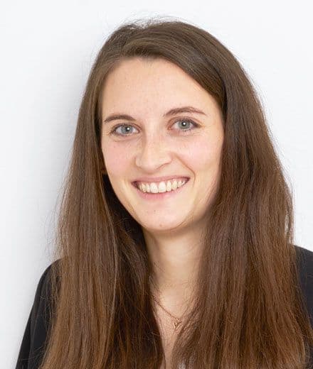 Porträt von Emily Hoch